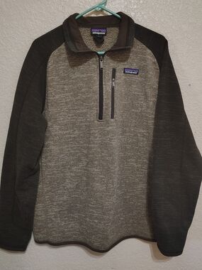 Patagonia  Fleece Pullover with Multicolor Logo